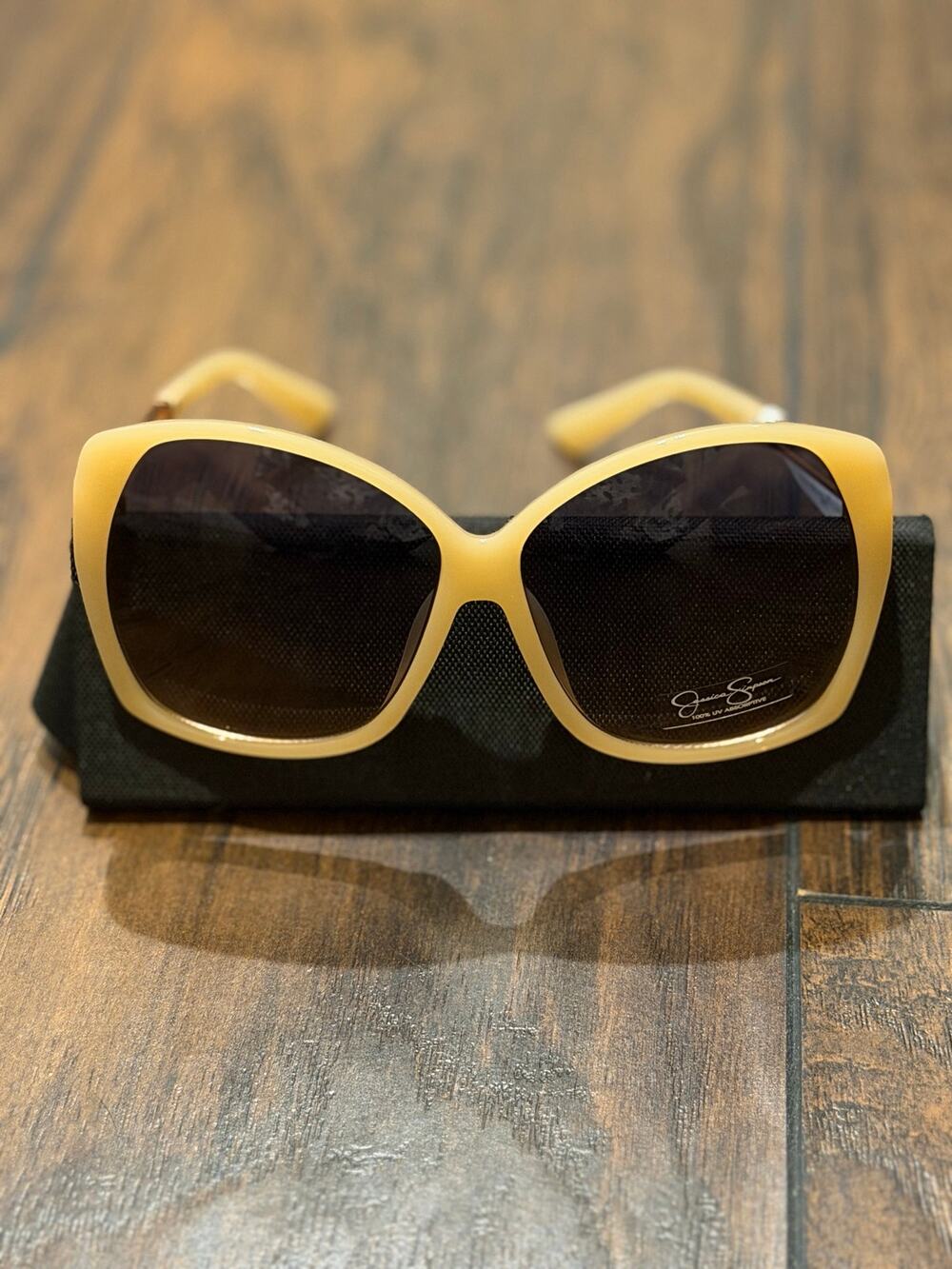 Jessica Simpson Oversized Cream & Gold Accent Sunglasses - NWT